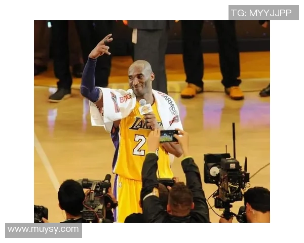 科比与小姐姐的篮球对决谁能赢得最终的荣耀与尊重